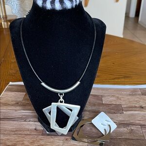 Modern Silver Geometric Necklace Set